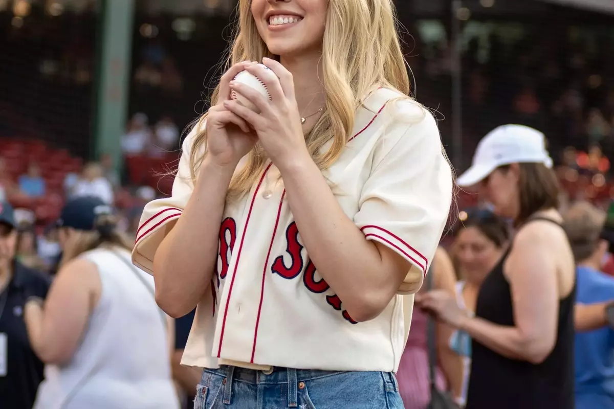 Score a Style Home Run: Your Guide to Chic Baseball Game Outfits