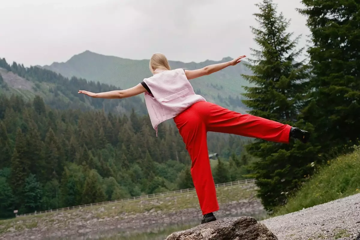 Halfdays Unveils New Fall Collection for Active Women