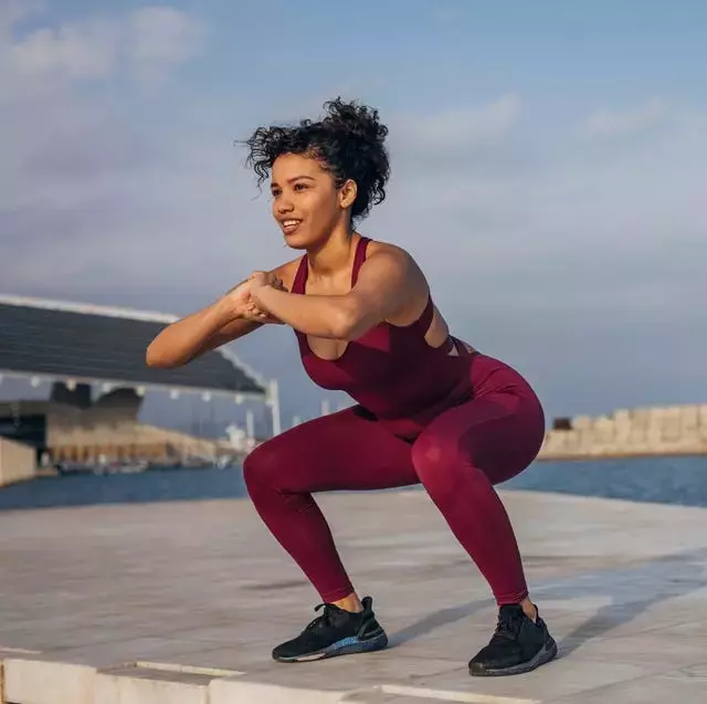 Mastering Bodyweight Squats: The Ultimate Glute-Strengthening Guide