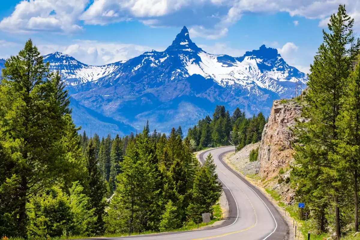 Explore the Beartooth Highway: Camping and Hiking Adventures Near Yellowstone