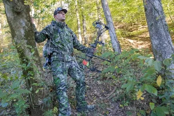 SITKA Stratus 2.0: The Ultimate Whitetail Hunting Gear Review