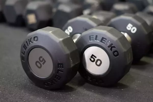 Choosing the Optimal Dumbbells for Your Fitness Journey