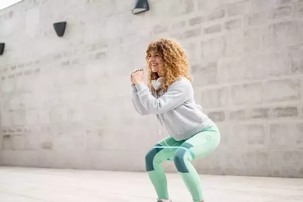 Optimal Exercises for Robust Knee Health