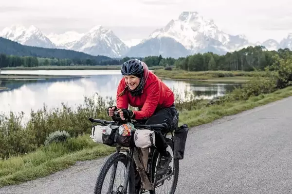 The Rise of Dot Watching: A New Way to Experience Ultra-Endurance Cycling