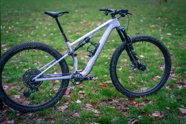 Specialized Epic 8 EVO Review: A Lightweight XC Bike with Trail-Ready Performance