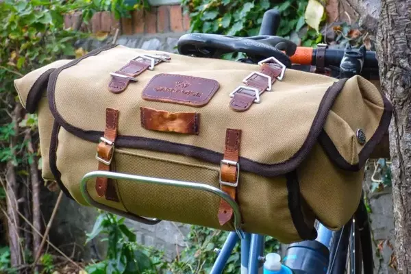 Carradice Safari Barley 9L Saddlebag: A Durable Companion for Long-Distance Cyclists
