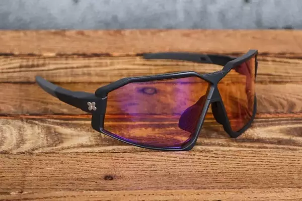 SunGod GTs with 8KO Iris Photochromic Lens Review