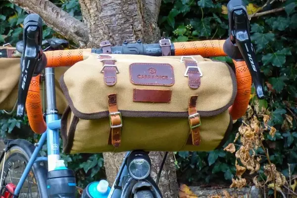 Review: Carradice Safari Earby Handlebar Bag 7L - A Robust and Versatile Cycling Companion