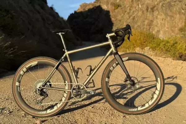 Moots Routt YBB: A Comprehensive Review of the Advanced Gravel Bike