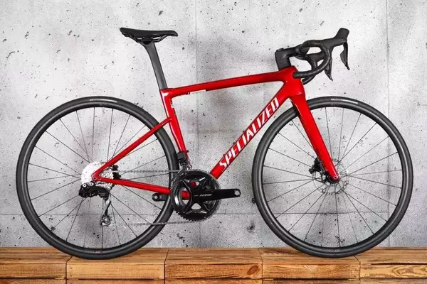 Specialized Tarmac SL8 Comp: A Fast Frameset with Upgrade Potential