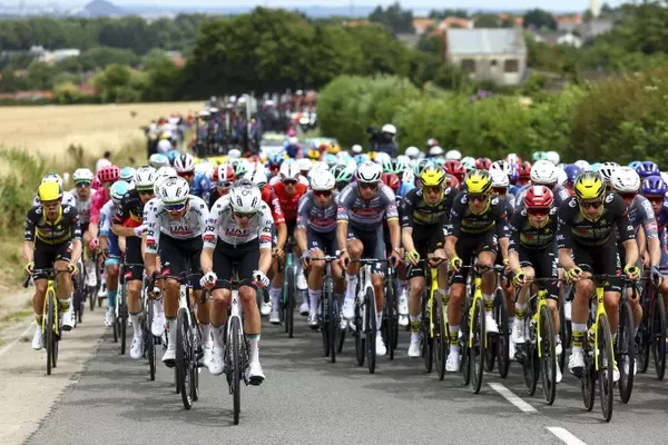 The Grueling Reality of Professional Cycling: Why Young Riders are Leaving the Peloton Early
