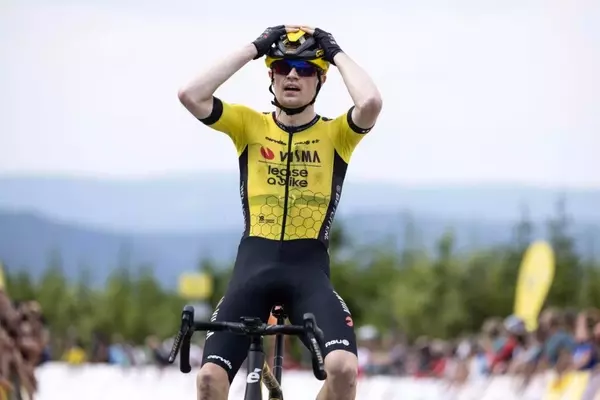 Thomas Gloag: From Visma-Lease a Bike to Q36.5 Pro Cycling - A New Chapter for the British Talent
