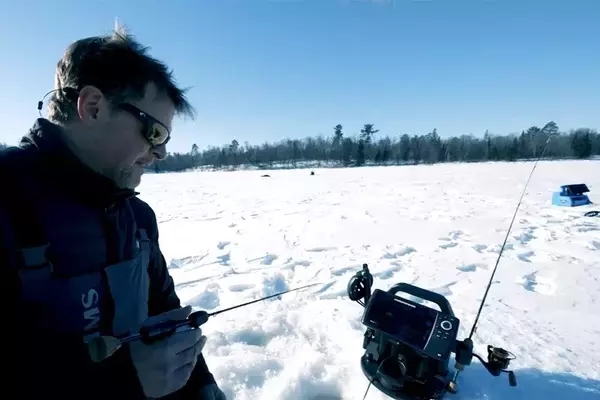 Mastering Crappie Fishing in Challenging Conditions with Advanced Sonar