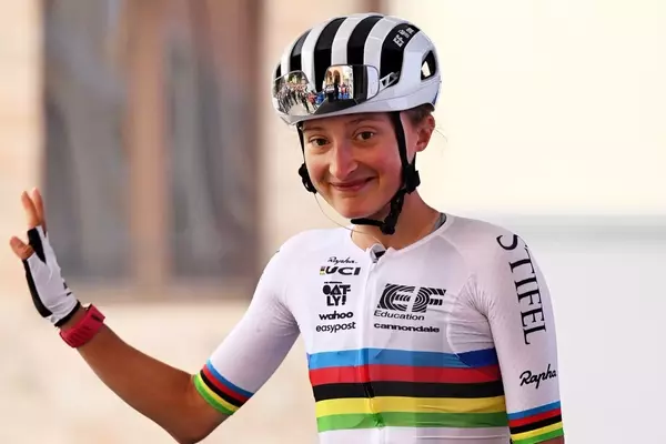 World Champion Magdeleine Vallieres Extends Contract with EF Education-Oatly, Poised for Leadership Role