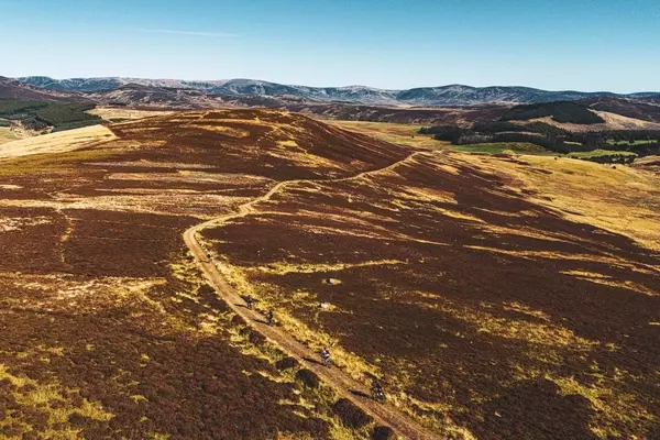 Exploring the Untamed Beauty: Gravel Cycling in Scotland's Cairngorms