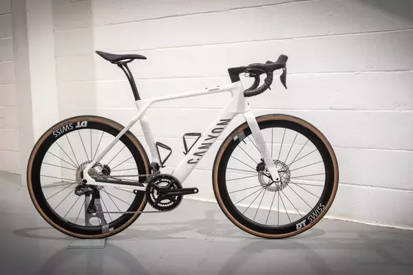 Canyon Endurace:ONfly e-bike Review: A New Era for Road E-bikes