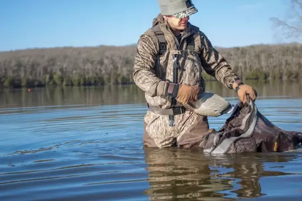 Drake Waterfowl Guardian Elite HND Front Zip Waders: A Comprehensive Review