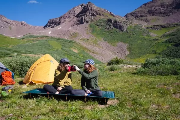 Kelty Lowdown Cot: A Lightweight and Comfortable Camping Essential for Side Sleepers