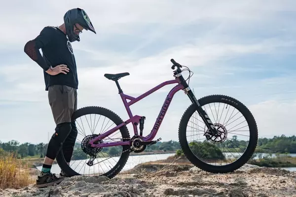 DirtySixer Unveils MonsterEnduro: A 32-inch Wheel Enduro Bike for All Heights