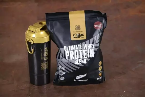 Healthspan Elite All Blacks Ultimate Whey Protein Blend Chocolate Review