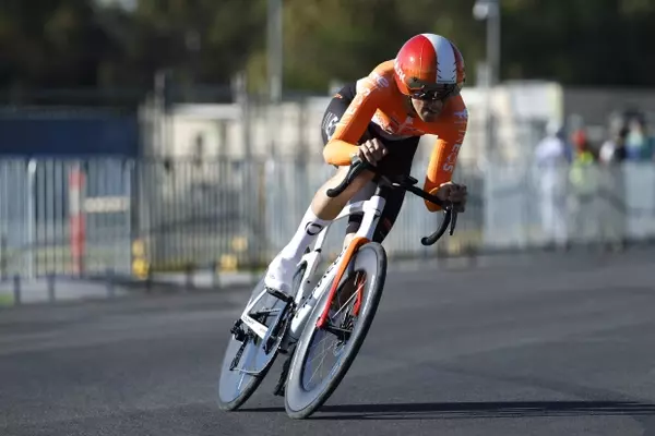 Sam Watson Triumphs in Tour Down Under Prologue