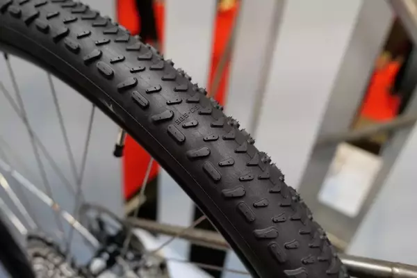 Schwalbe Unveils 32-inch Tire Advantages and Introduces Eco-Friendly Gravel Tire Line
