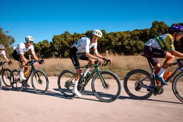 Bardet Triumphs in Australian Gravel Race Debut with Rapha