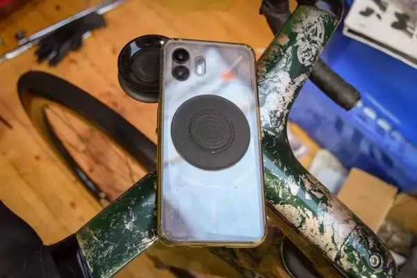 Fidlock Vacuum Turn Base for GPS Mount Review: Secure Phone Mounting for Cyclists