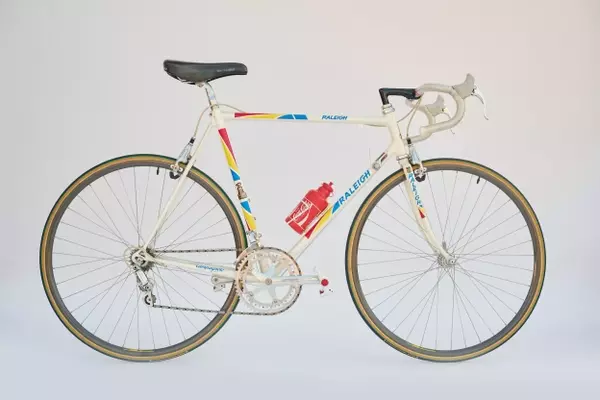 Laurent Fignon's Legendary Raleigh: A Fusion of British Craftsmanship and French Cycling Prowess