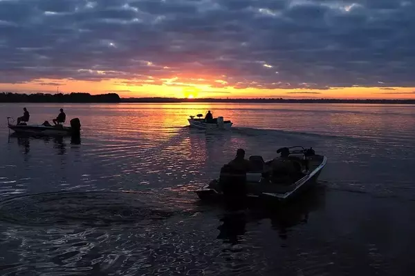 A Comprehensive Guide to Bass Boat Materials: Aluminum vs. Fiberglass