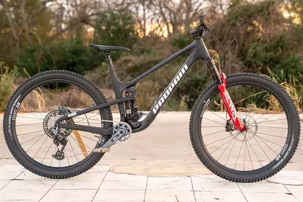 Propain Hugene: A Short-Travel Trail Bike for Speed and Value
