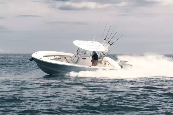 The Upgraded Regulator 28: A Fusion of Power, Precision, and Comfort on the Water