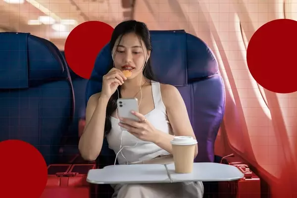 In-Flight Dining Etiquette: Best and Worst Snacks for Air Travel
