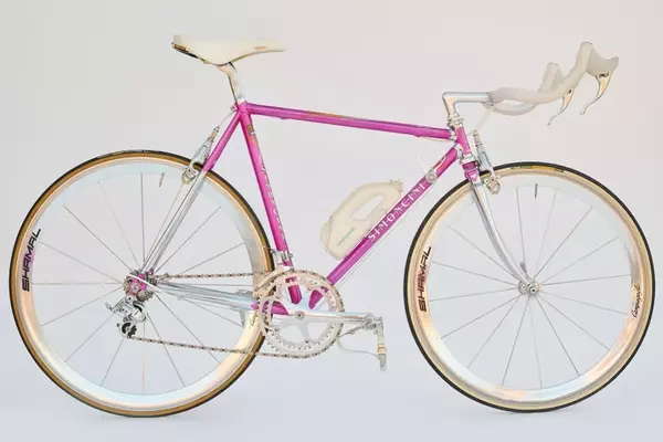 Simoncini's 1988 Low-Profile Pursuit Bicycle: A Timeless Italian Masterpiece