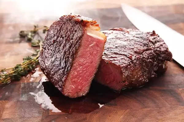 The Ultimate Guide to Achieving a Perfect Steak Crust: Debunking the Foil Tent Myth