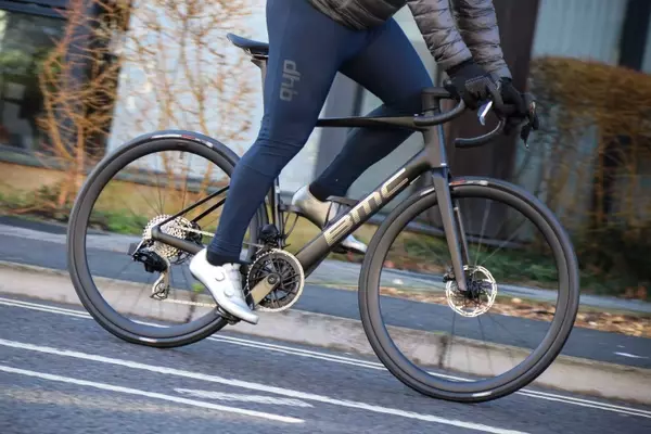 BMC Roadmachine 01 Three: The Perfect Blend of Endurance and Performance