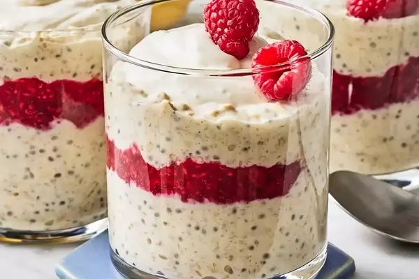 Delectable Raspberry-Lemon Cheesecake Overnight Oats: A Wholesome Breakfast Treat