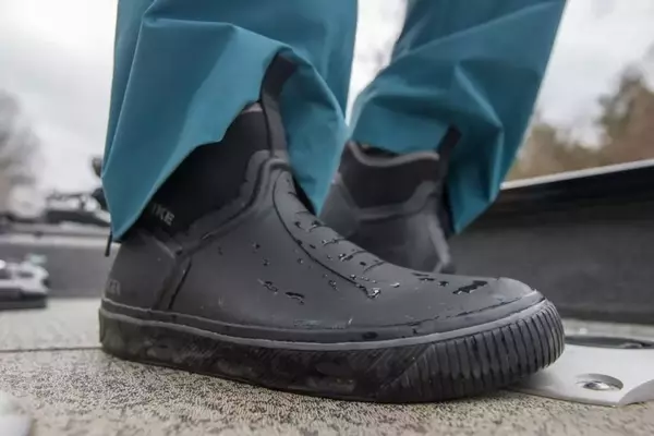 Strike Bigeye Boots: The Ultimate Footwear for Anglers in Wet Conditions
