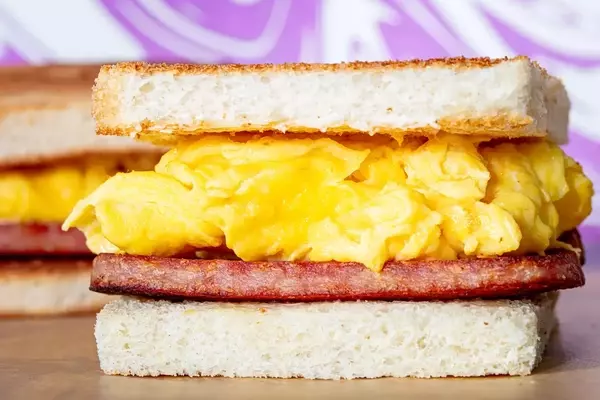 Crafting the Perfect Hong Kong-Style Spam and Egg Sandwich: A Culinary Journey