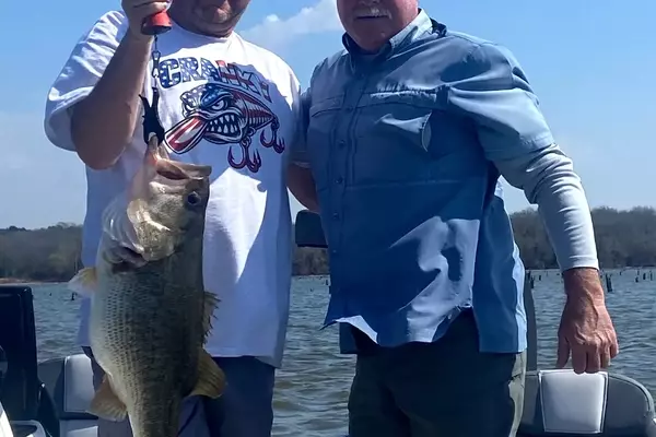 Angler Catches Record-Breaking Largemouth Bass in Texas Lake
