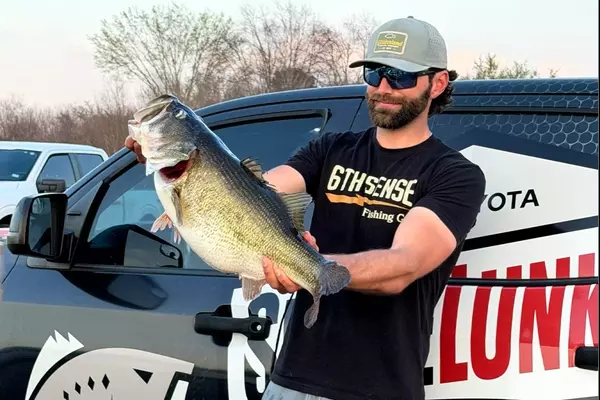 Texas Angler Catches Record-Breaking Bass in Unfamiliar Waters