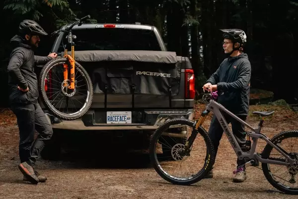 Race Face Unveils Innovative Roll-Up Tailgate Pad for Cyclists
