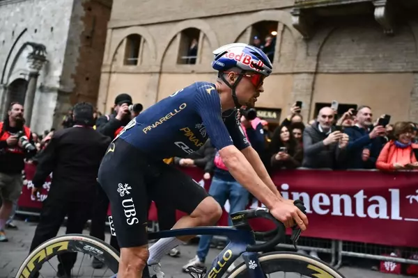 Pidcock's Strade Bianche Frustration Amidst Pogacar's Dominance