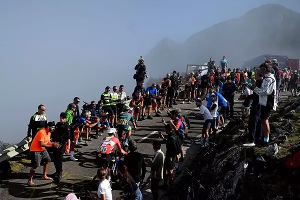 Vuelta Femenina to Feature Angliru Climb for the First Time