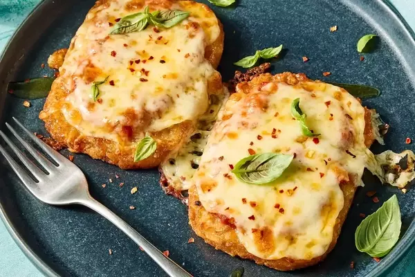 Crispy Hash Brown Pizzas: A Quick & Delicious Meal Solution