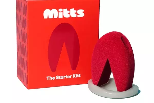 The Versatile Mitts Sponge: A Kitchen Essential Beyond Wine Glasses