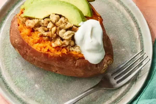 Stuffed Sweet Potatoes with Ground Turkey & Avocado: A Healthy & Flavorful Meal
