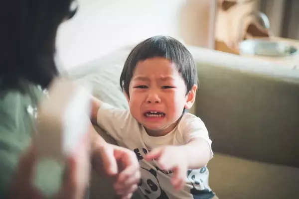 Understanding Disorganized Attachment in Children: Signs, Causes, and Solutions