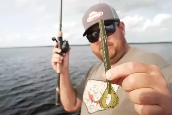 John Cox's Innovative Topwater Worm Technique for Bass Fishing