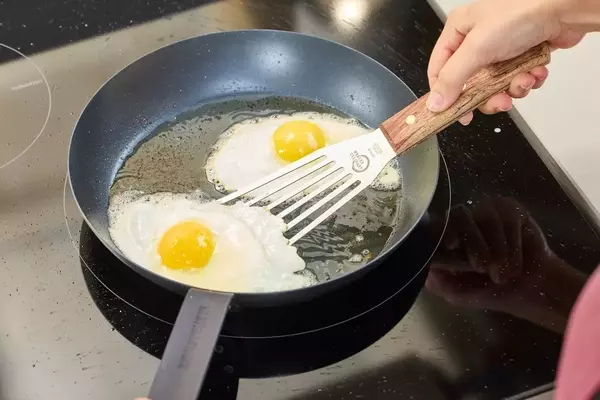 Merten & Storck Carbon Steel Skillet: A Must-Have for Every Kitchen